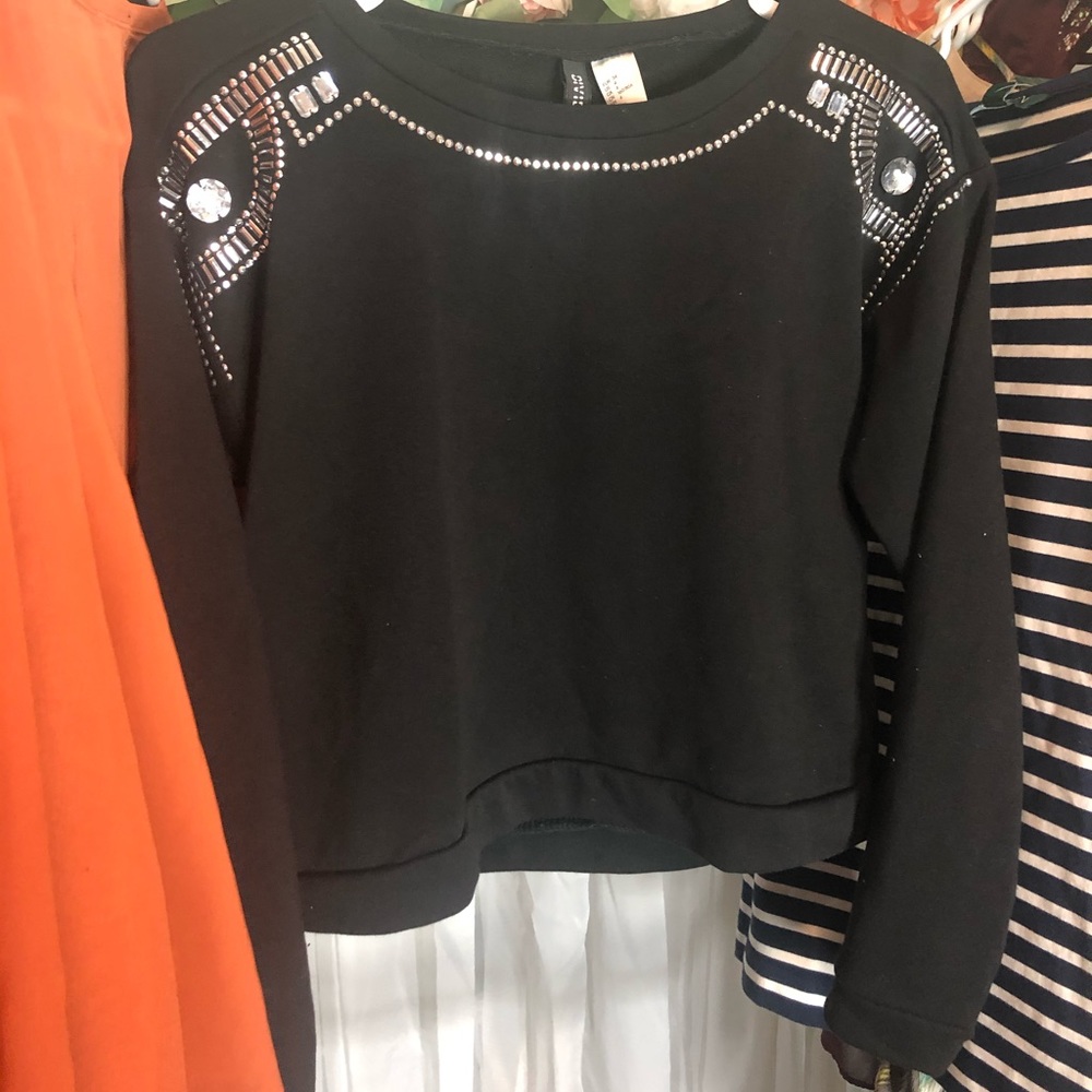 H&M Black Cropped Sweater